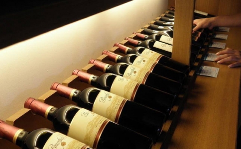 四川綿陽紅酒批發(fā)的市場(chǎng)哪里有-進(jìn)口紅酒專賣店酒窖