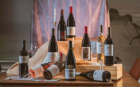 重慶進口紅酒批發(fā)市場 每天適量喝紅酒有什么好處